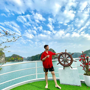 Meet your Posher, Minh